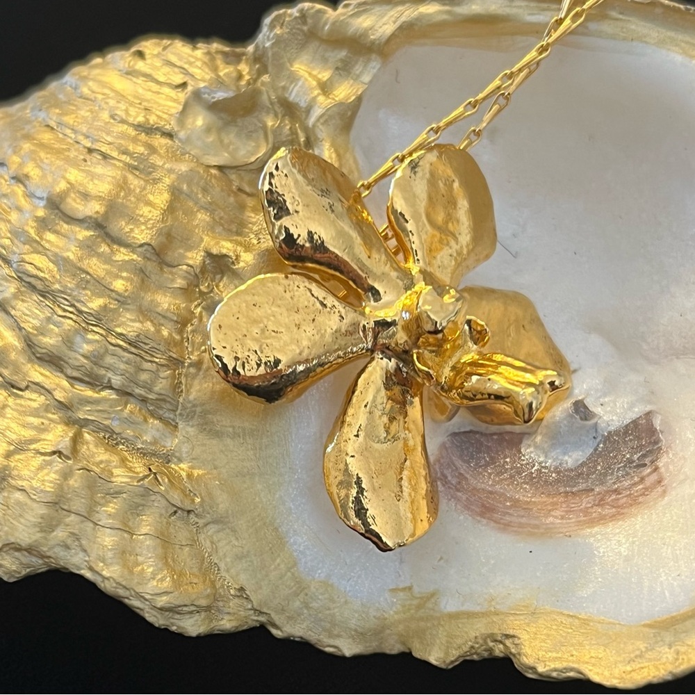 Delicate Royal Orchid brooch/necklace